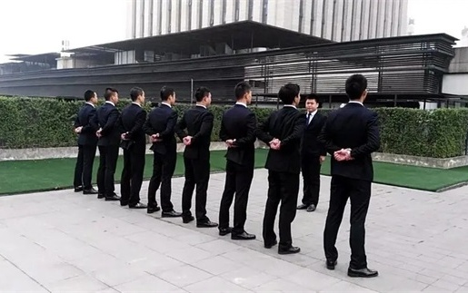 佛山信贷风险化解：老司机告诉你如何用合法手段保障资金安全